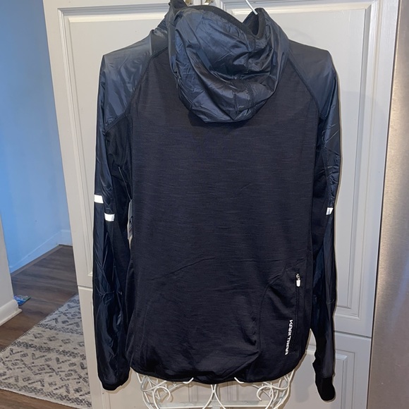 KariTraa lightweight ‘Julie’ winter running jacket NWT - Picture 4 of 11